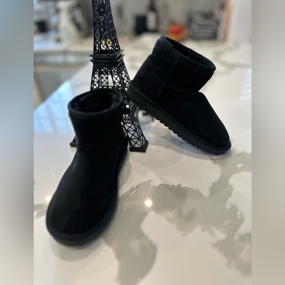 New Cushionaire Women's black genuine suede, ankle boots memory foam sz 9 - Picture 2 of 6